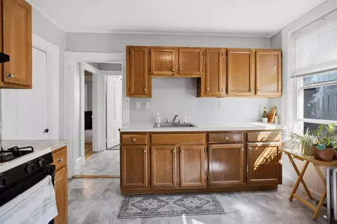 Entry Way - 72 Eustis St, Cambridge, MA 02140 photo 1 of 6