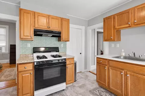 Kitchen - 72 Eustis St, Cambridge, MA 02140 photo 4 of 7