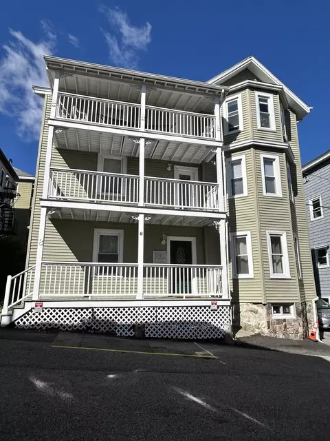 8 White Ave, Chestnut Hill, MA 02467