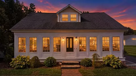 9 Waters St, Millbury, MA 01527