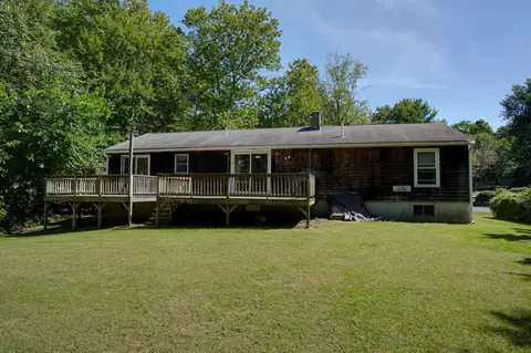 Exterior - 68 School St, Upton, MA 01568 photo 5 of 9