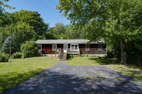 Exterior - 68 School St, Upton, MA 01568 photo 9 of 9