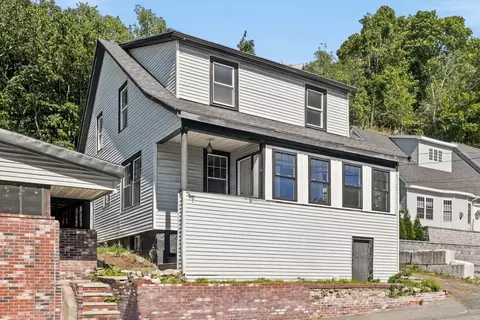 6 Cliff St, Lynn, MA 01905