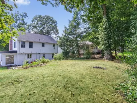 Exterior - 81 Wetherbee Rd, Waltham, MA 02453 photo 4 of 9
