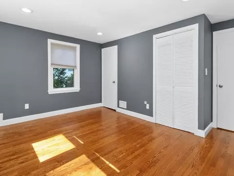 Bedroom - 81 Wetherbee Rd, Waltham, MA 02453 photo 3 of 6