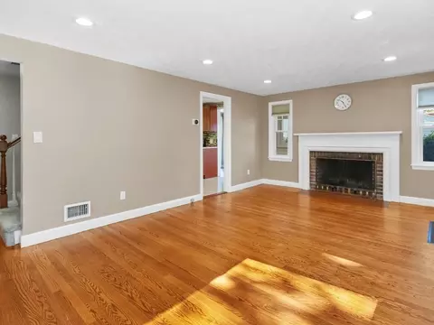 Living - 81 Wetherbee Rd, Waltham, MA 02453 photo 1 of 5