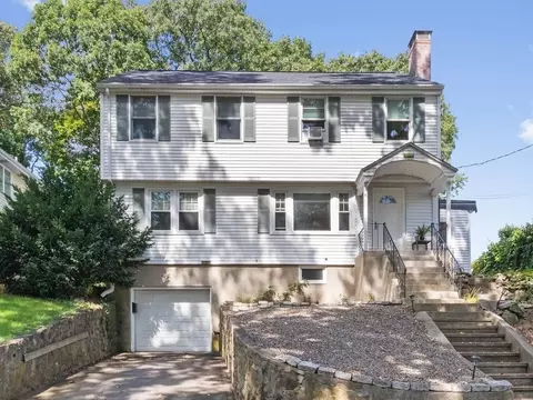 Exterior - 81 Wetherbee Rd, Waltham, MA 02453 photo 2 of 9