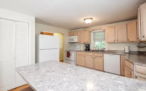 Kitchen - 31 Eustis St, Saugus, MA 01906 photo 1 of 4