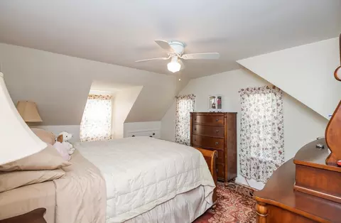 Bedroom - 31 Eustis St, Saugus, MA 01906 photo 1 of 6
