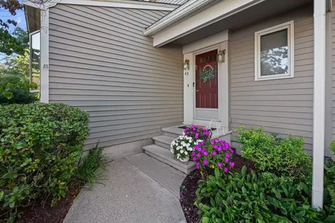 43 Brickett Hill Cir #43, Haverhill, MA 01830