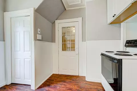 Entry Way - 78 Birch St, Worcester, MA 01603 photo 2 of 2