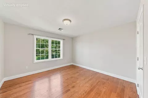 Bedroom - 774 Hicks St, Fall River, MA 02724 photo 3 of 6