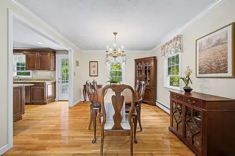Dining - 23 Evergreen Way, Dedham, MA 02026 photo 2 of 4