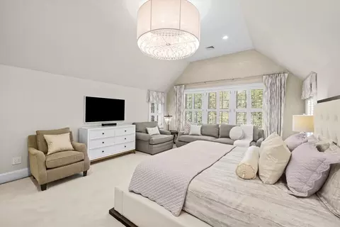 Bedroom - 23 Stonefield Ct, Needham, MA 02492 photo 4 of 10