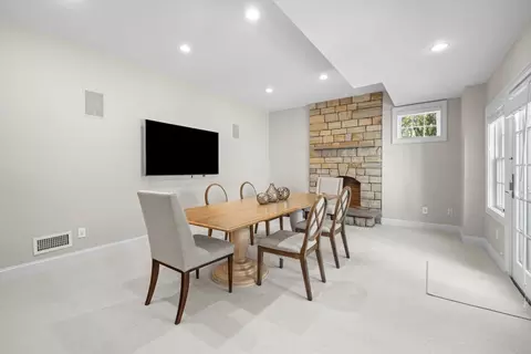 Dining - 23 Stonefield Ct, Needham, MA 02492 photo 4 of 4