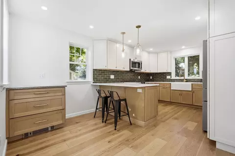 Kitchen - 330 Haven St, Reading, MA 01867 photo 2 of 7