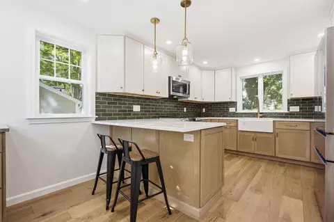 Kitchen - 330 Haven St, Reading, MA 01867 photo 1 of 7