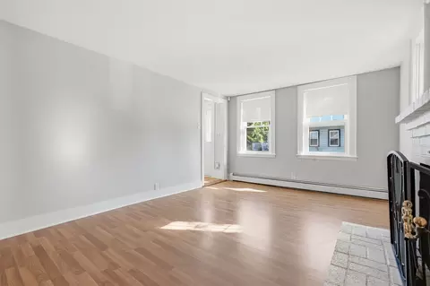 Living - 330 Haven St, Reading, MA 01867 photo 4 of 7