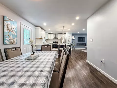 Dining - 107 Olive St, Ashland, MA 01721 photo 2 of 2