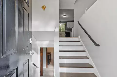Entry Way - 77 Darnell Rd, Worcester, MA 01606 photo 1 of 5
