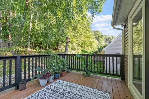 Exterior - 77 Darnell Rd, Worcester, MA 01606 photo 3 of 5
