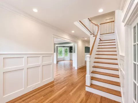 Entry Way - 5 Weeping Willow Dr, Andover, MA 01810 photo 2 of 4