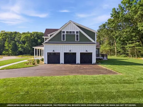 Exterior - 5 Weeping Willow Dr, Andover, MA 01810 photo 6 of 8