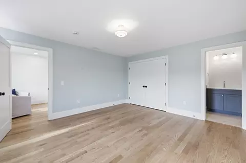 Bedroom - 5 Weeping Willow Dr, Andover, MA 01810 photo 5 of 5