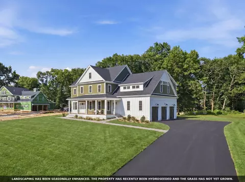 Exterior - 5 Weeping Willow Dr, Andover, MA 01810 photo 2 of 8