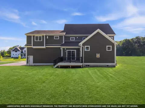 Exterior - 5 Weeping Willow Dr, Andover, MA 01810 photo 5 of 8