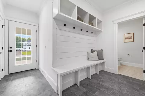 Entry Way - 5 Weeping Willow Dr, Andover, MA 01810 photo 3 of 4
