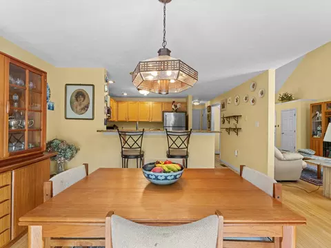 Dining - 29 Coldspring Dr #B, Sutton, MA 01590 photo 2 of 3