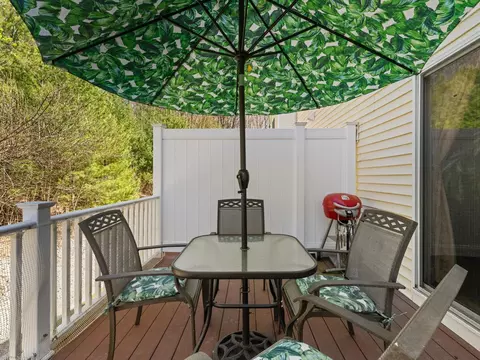 Exterior - 29 Coldspring Dr #B, Sutton, MA 01590 photo 5 of 6