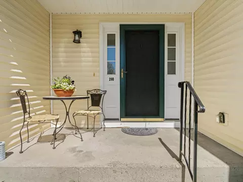 Exterior - 29 Coldspring Dr #B, Sutton, MA 01590 photo 3 of 6