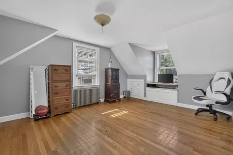 Bedroom - 8 Lyndale Rd, Worcester, MA 01606 photo 3 of 6