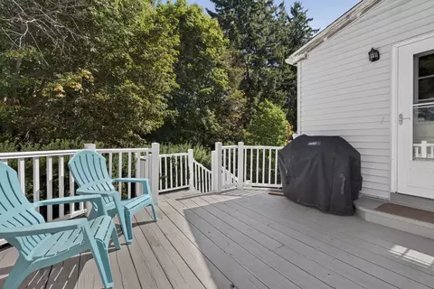 Exterior - 8 Lyndale Rd, Worcester, MA 01606 photo 3 of 7