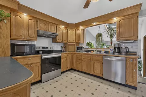 Kitchen - 8 Lyndale Rd, Worcester, MA 01606 photo 2 of 2