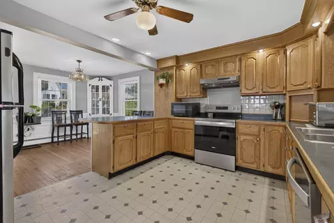 Kitchen - 8 Lyndale Rd, Worcester, MA 01606 photo 1 of 2