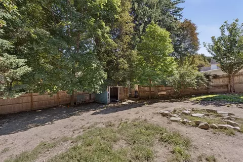 Exterior - 8 Lyndale Rd, Worcester, MA 01606 photo 7 of 7