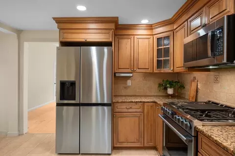 Kitchen - 36 Grove St, Reading, MA 01867 photo 5 of 5