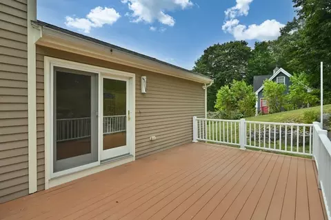 Exterior - 36 Grove St, Reading, MA 01867 photo 5 of 10