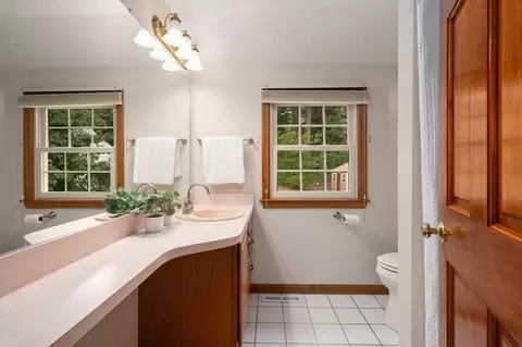 Bath - 36 Grove St, Reading, MA 01867 photo 2 of 3