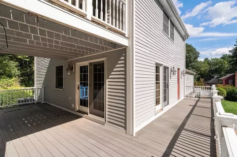 Exterior - 681 High St, Walpole, MA 02081 photo 10 of 11