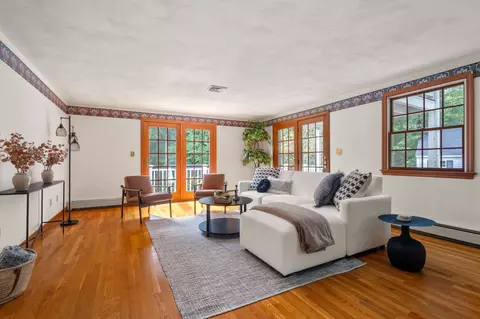 Living - 681 High St, Walpole, MA 02081 photo 5 of 8