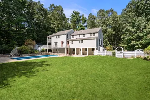 Exterior - 681 High St, Walpole, MA 02081 photo 7 of 11