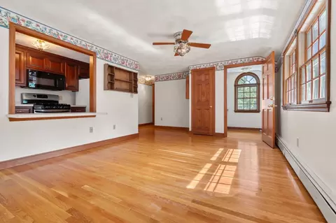 Living - 681 High St, Walpole, MA 02081 photo 7 of 8