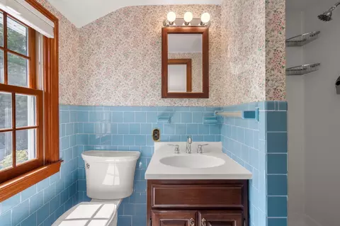 Bath - 681 High St, Walpole, MA 02081 photo 3 of 5