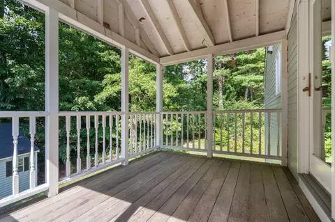 Exterior - 681 High St, Walpole, MA 02081 photo 4 of 11