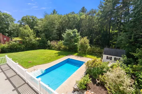 Exterior - 681 High St, Walpole, MA 02081 photo 5 of 11