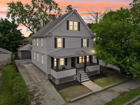615 White St, Springfield, MA 01108